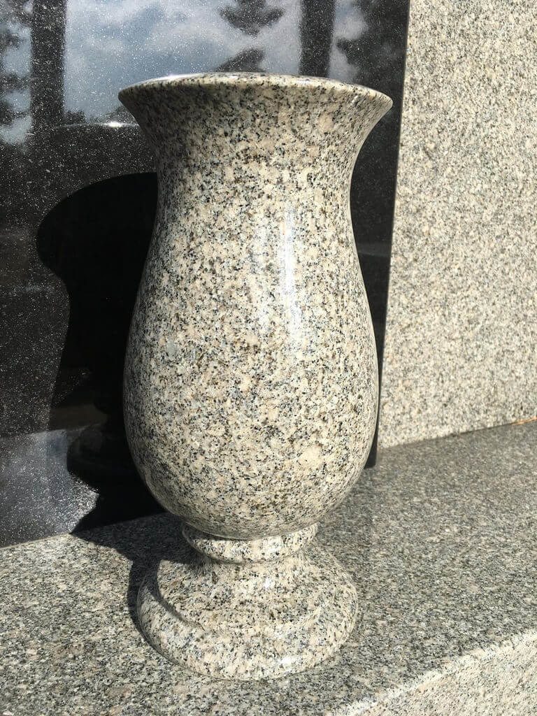 wazon granitowy mińsk mazowiecki