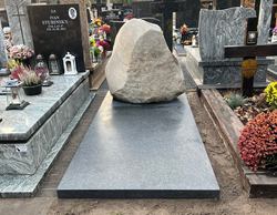 granit szczotkowany nagrobek przykład